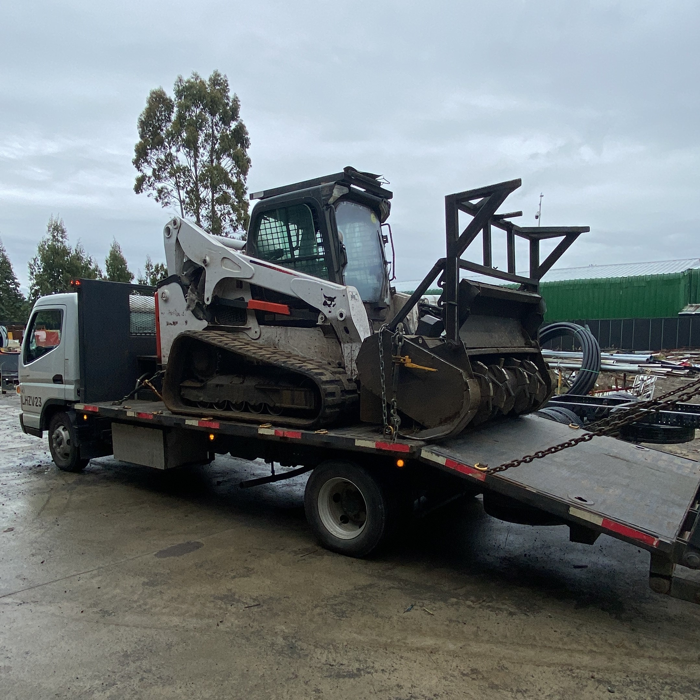 Camión Grúa Cama Baja  2