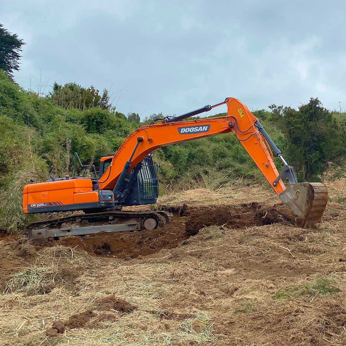 Excavadora 21 Toneladas  2