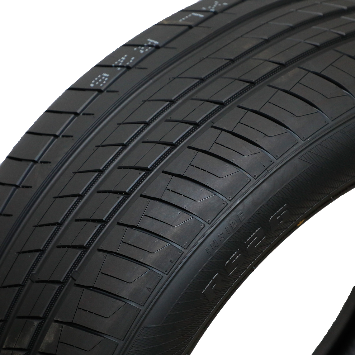 225/55R18XL 102W RS26 KAPSEN 3