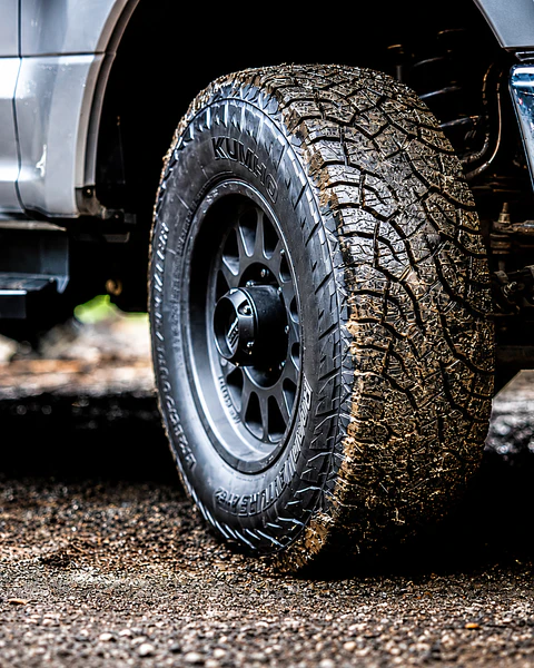 245/70R16 111T AT52 ROADVENTURE KUMHO
