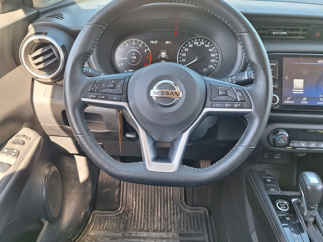 Nissan Kicks Exclusive / Año 2021  16