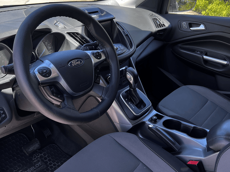 FORD ESCAPE 2.0 AT / Año 2013 12