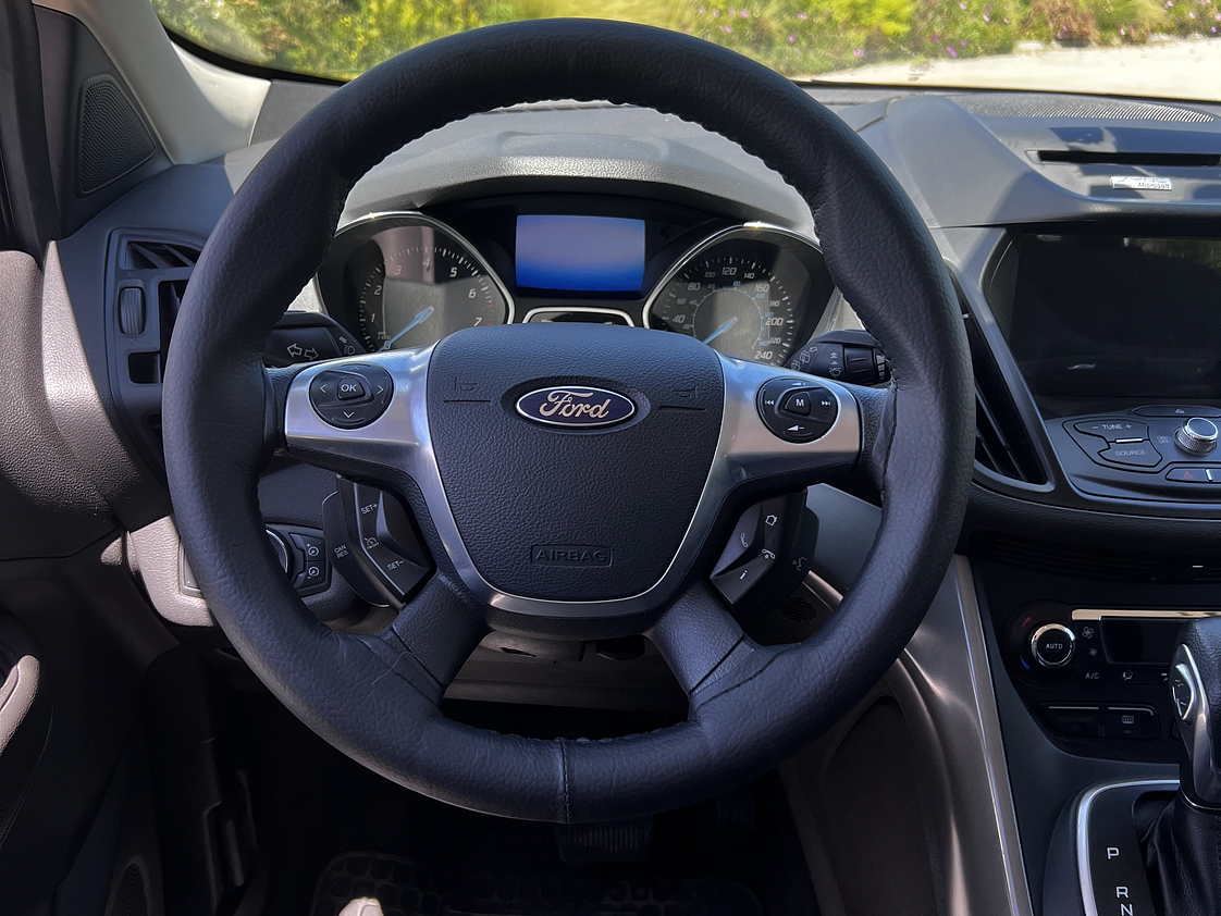 FORD ESCAPE 2.0 AT / Año 2013 15