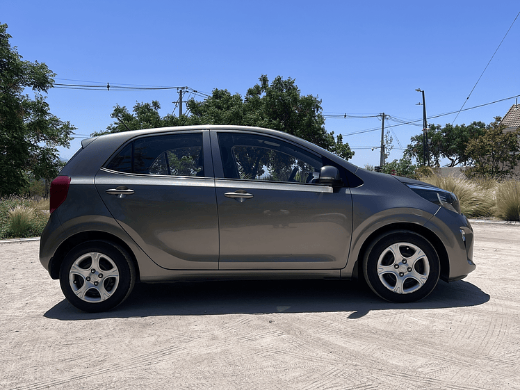 KIA Morning 1.2 EX Full / Año 2020 7