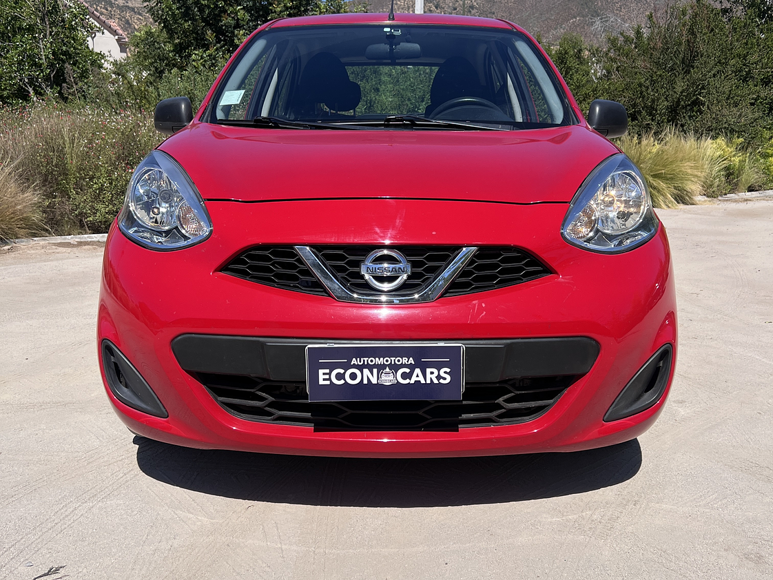 Nissan March Sport 1.6 / Año 2018 4