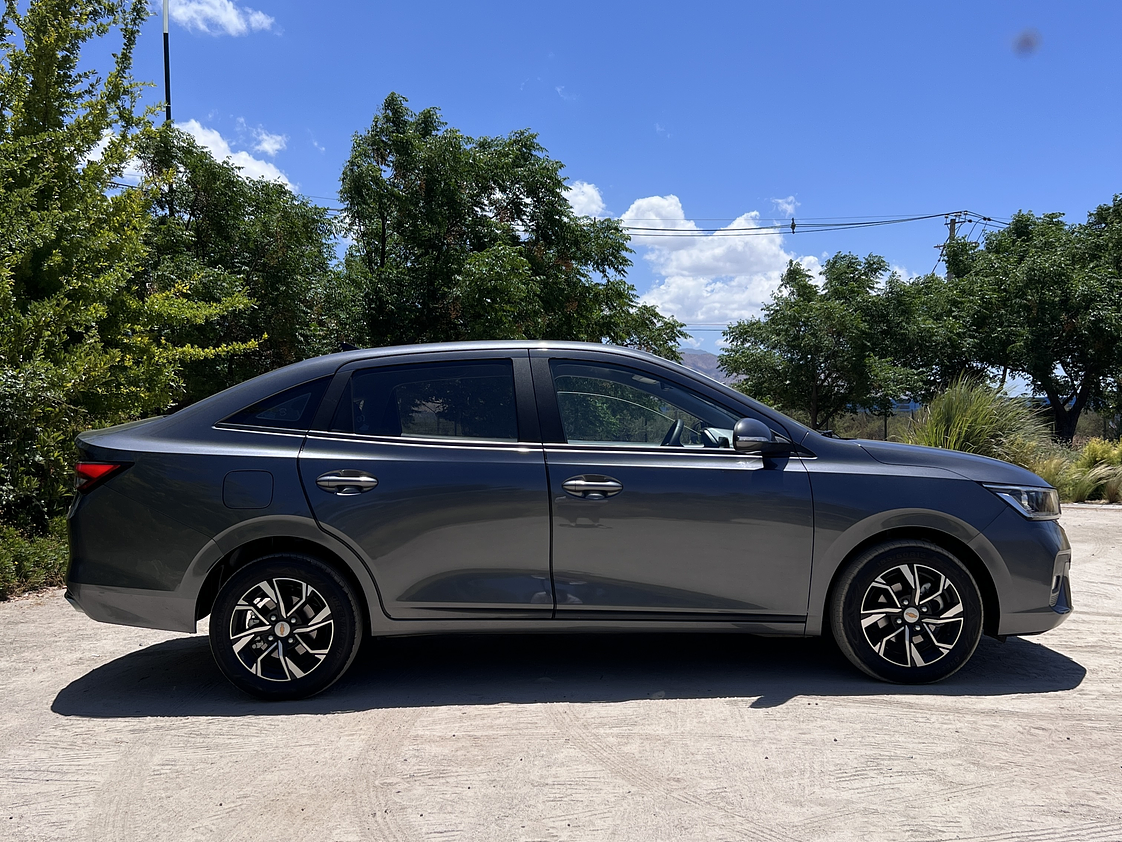 Chevrolet Sail LTZ Automático / Año 2024 9