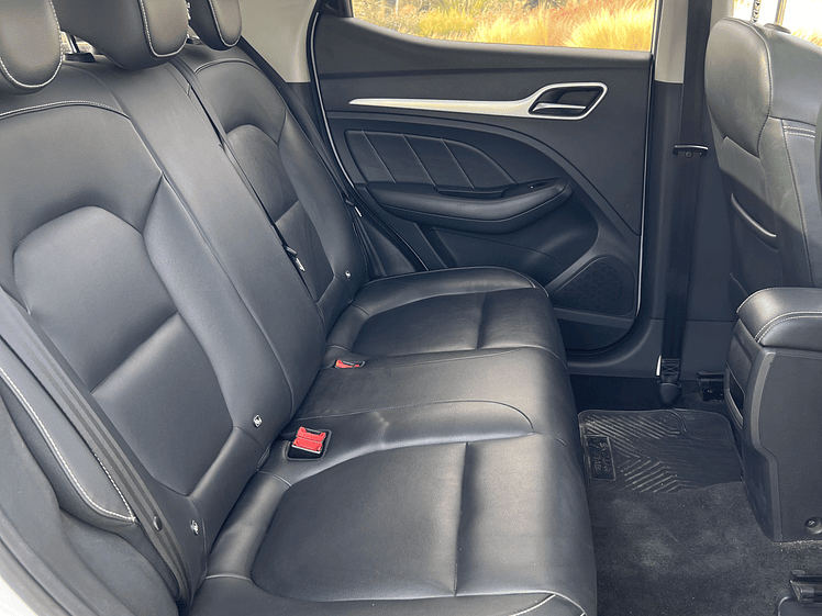 MG ZS AUTOMATICO / Año 2020 24