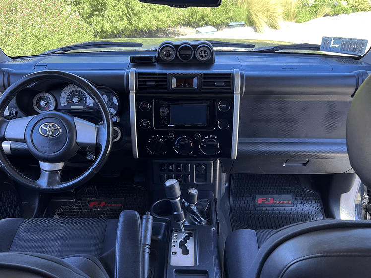 Toyota FJ Crusier Top de Linea / Año 2013 5