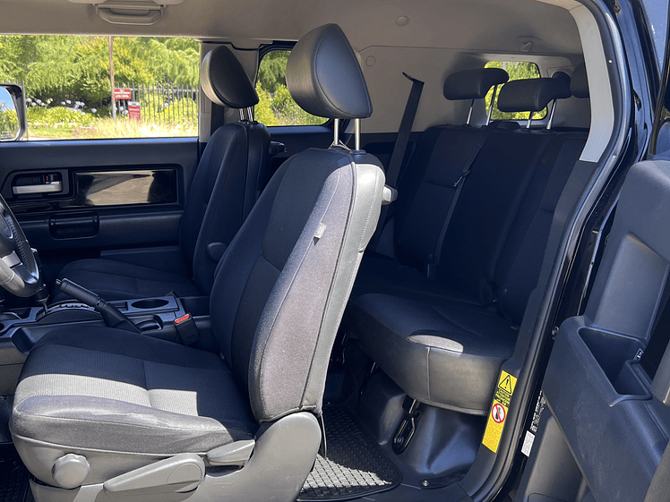 Toyota FJ Crusier Top de Linea / Año 2013 9