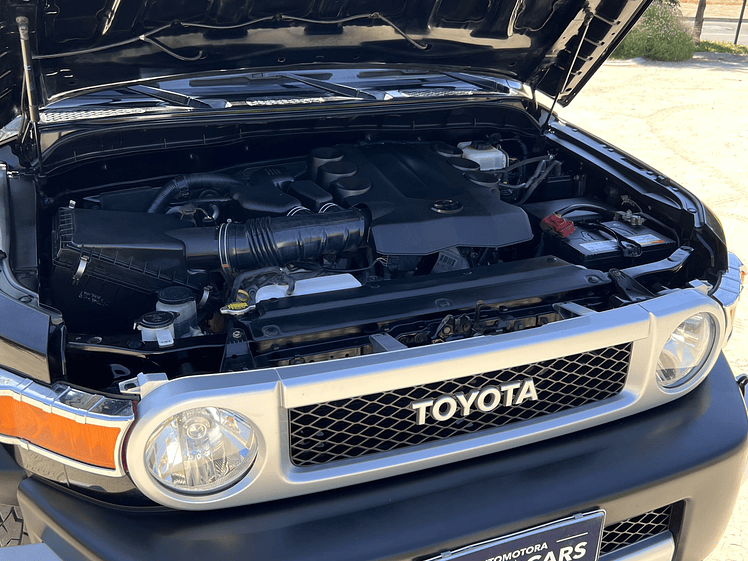 Toyota FJ Crusier Top de Linea / Año 2013 25