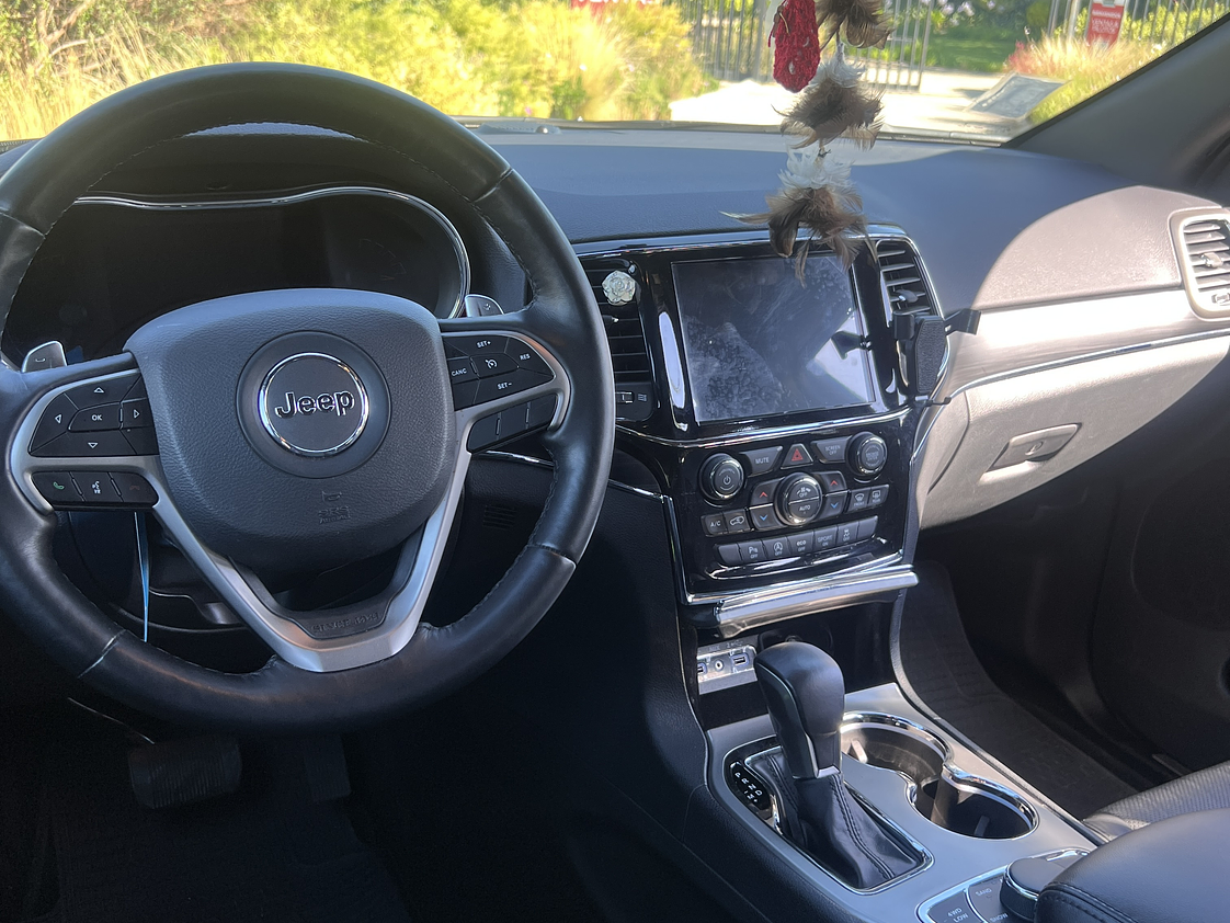 Jeep Grand Cherokee Limited / Año 2022 11