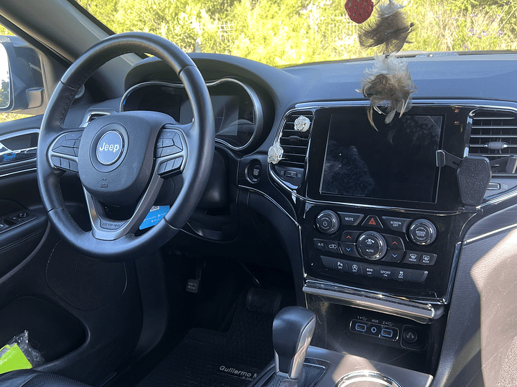 Jeep Grand Cherokee Limited / Año 2022 14