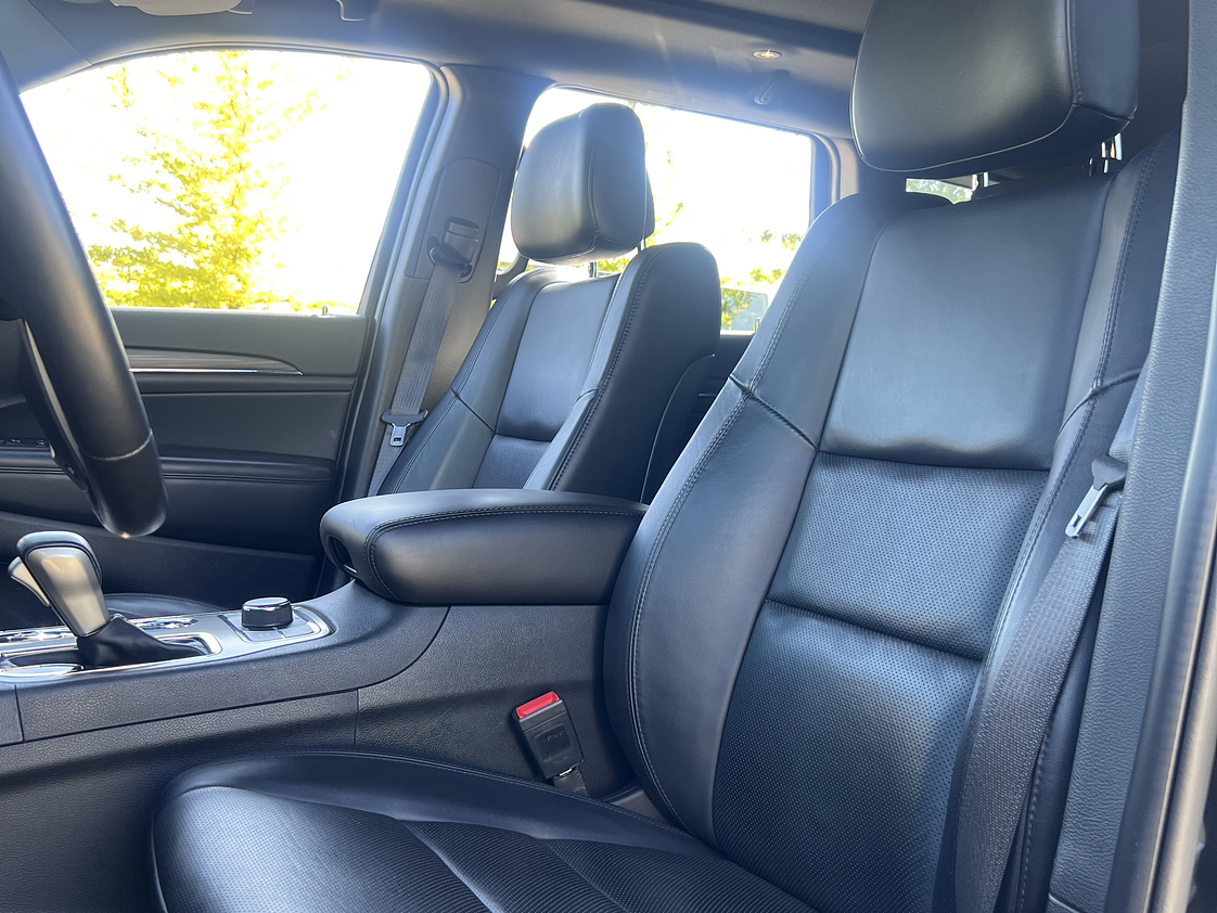 Jeep Grand Cherokee Limited / Año 2022 19