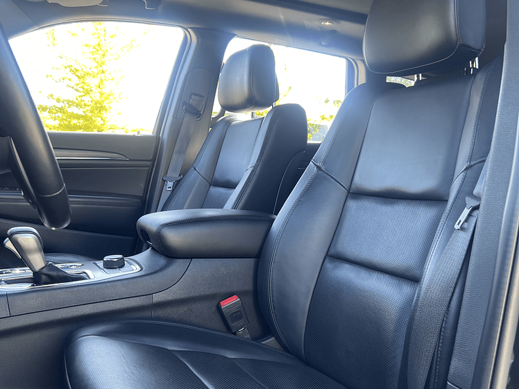 Jeep Grand Cherokee Limited / Año 2022 19