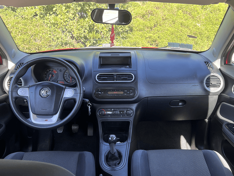 MG 3 Comfort / Año 2015 6