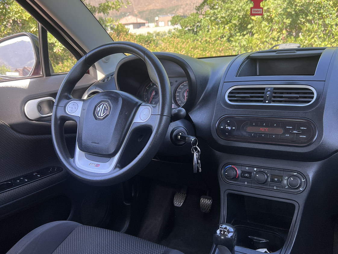 MG 3 Comfort / Año 2015 10