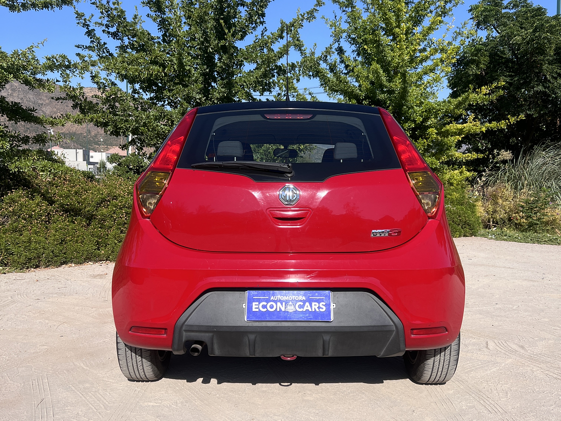 MG 3 Comfort / Año 2015 13