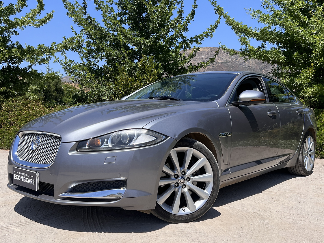 Jaguar XF 3.0 / Año 2013 1