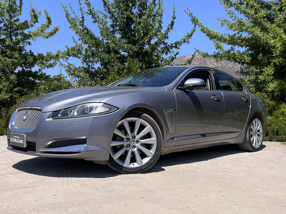 Jaguar XF 3.0 / Año 2013 11