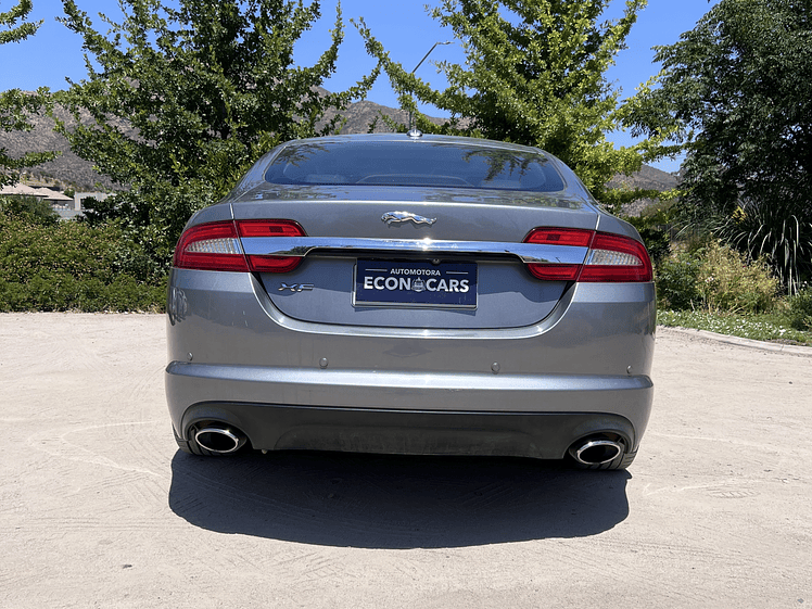 Jaguar XF 3.0 / Año 2013 4