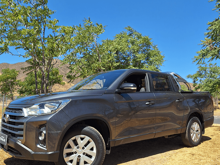 Ssangyong Grand Musso Diesel / Año 2022 1