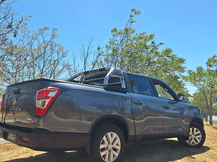 Ssangyong Grand Musso Diesel / Año 2022 4