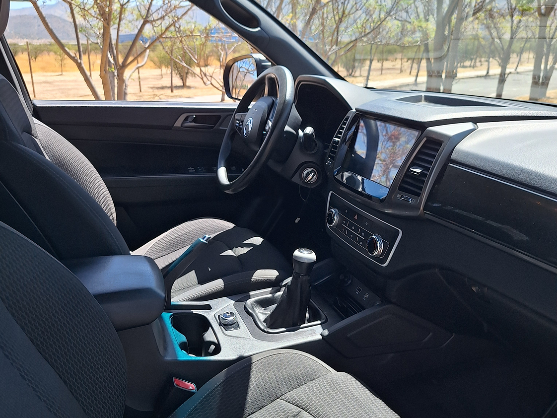 Ssangyong Grand Musso Diesel / Año 2022 10