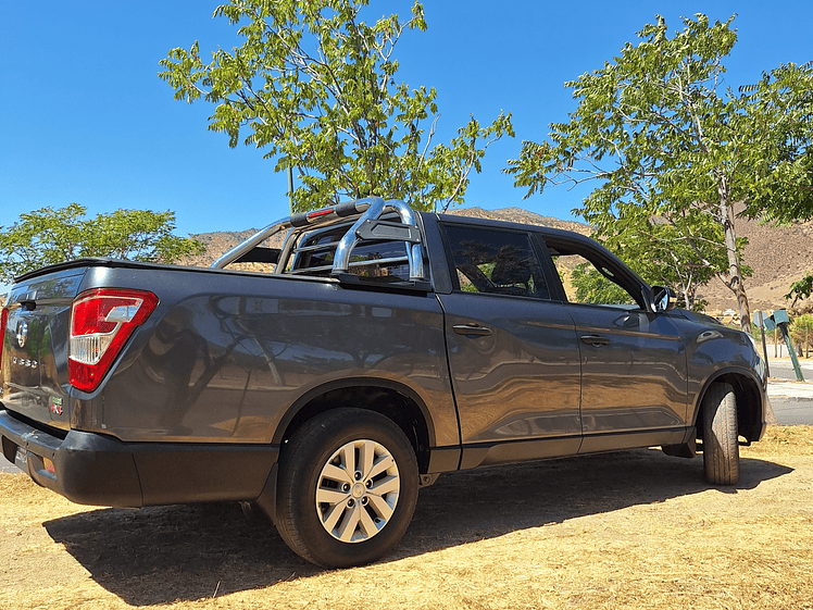 Ssangyong Grand Musso Diesel / Año 2022 19