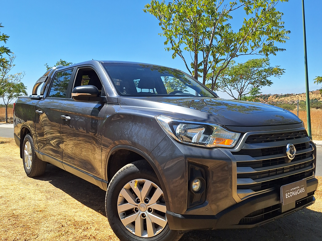 Ssangyong Grand Musso Diesel / Año 2022 14