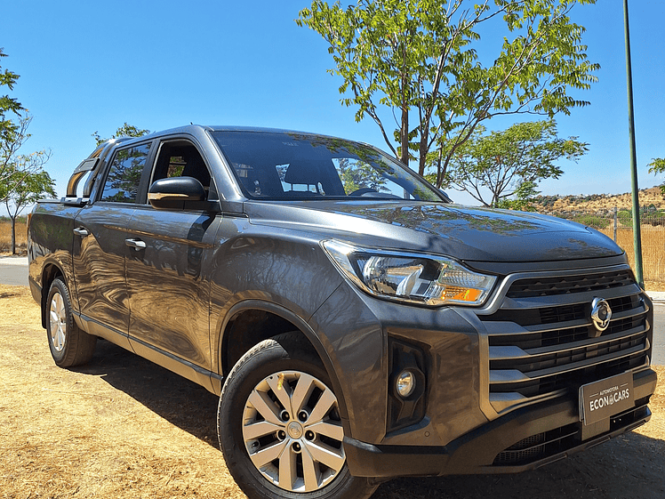 Ssangyong Grand Musso Diesel / Año 2022 14