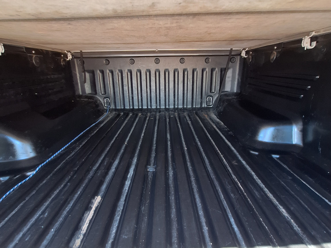 Ssangyong Grand Musso Diesel / Año 2022 23