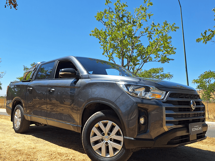 Ssangyong Grand Musso Diesel / Año 2022 18