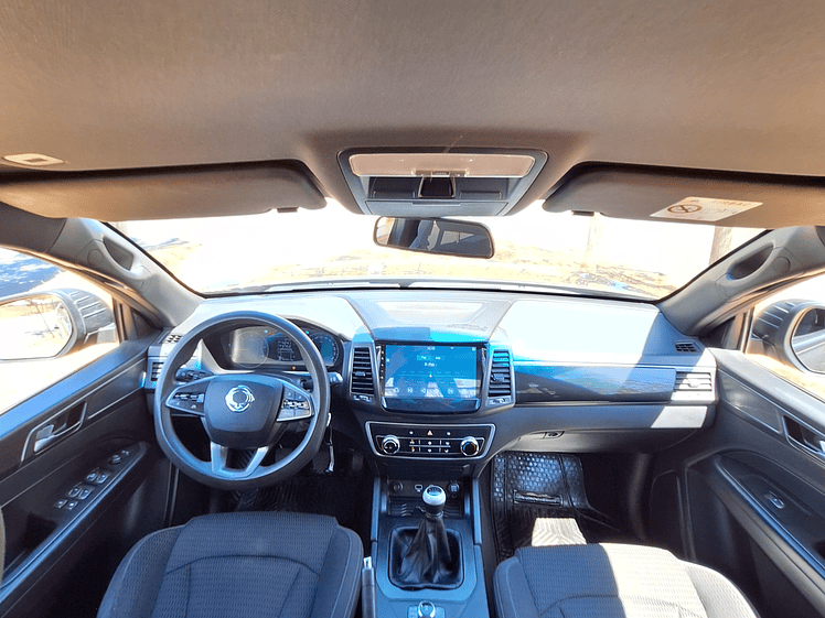 Ssangyong Grand Musso Diesel / Año 2022 30