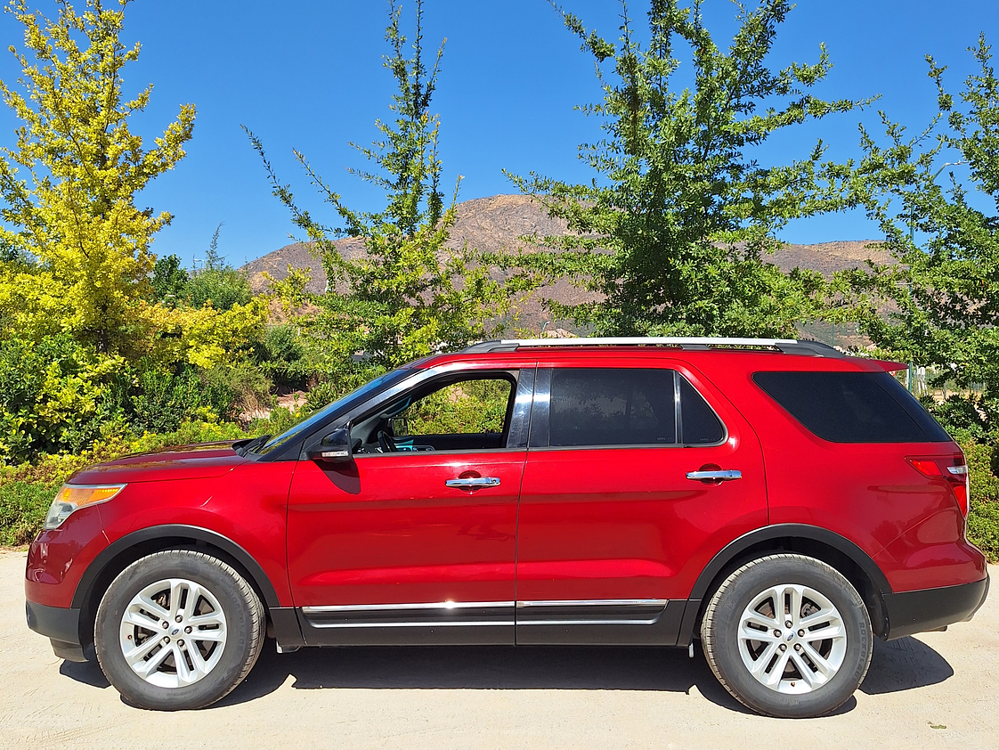 Ford Explorer XLT 3.5 / Año 2014 3