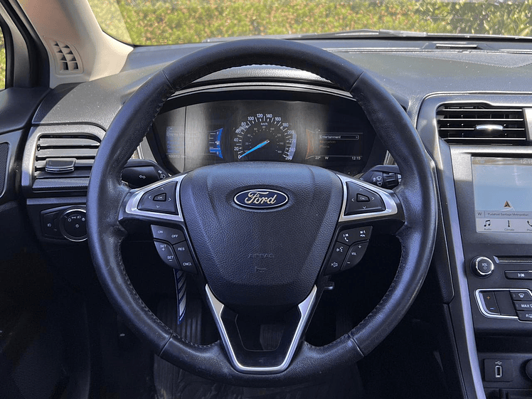Ford Fusion SE 2.5 / Año 2018 7