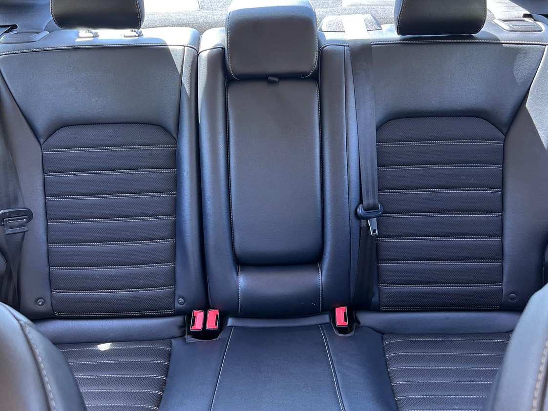 Ford Fusion SE 2.5 / Año 2018 14