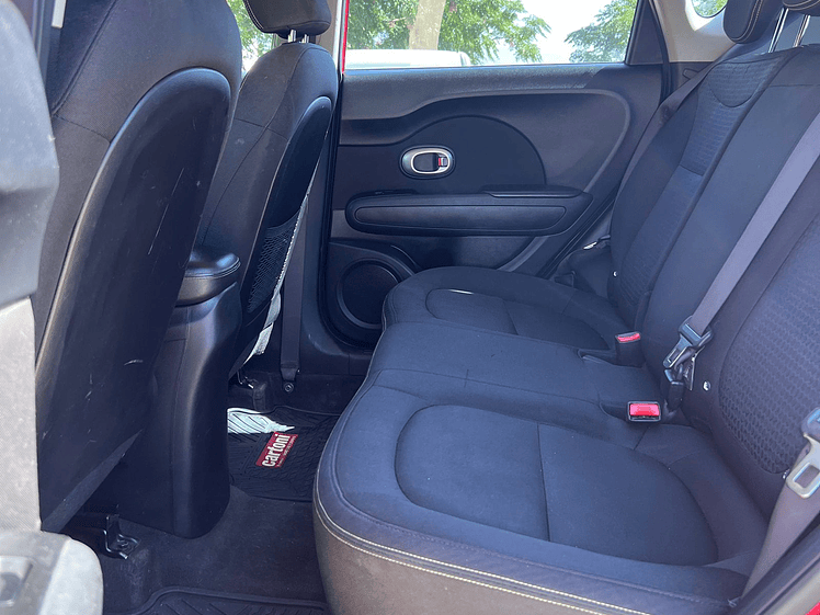 Kia Soul EX 1.6 / Año 2016 11