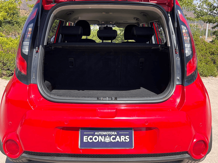 Kia Soul EX 1.6 / Año 2016 3
