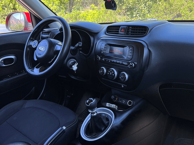 Kia Soul EX 1.6 / Año 2016 9
