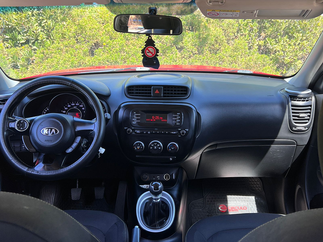 Kia Soul EX 1.6 / Año 2016 13