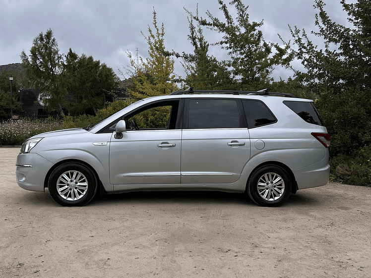 Ssangyong Stavic 2.2 Diesel / Año 2017 2