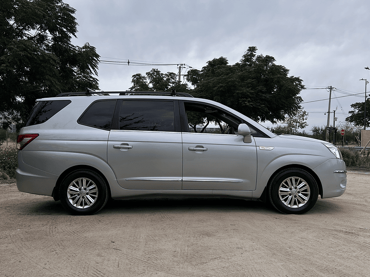 Ssangyong Stavic 2.2 Diesel / Año 2017 6