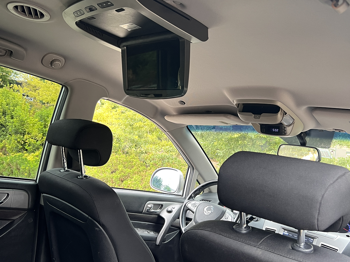 Ssangyong Stavic 2.2 Diesel / Año 2017 16