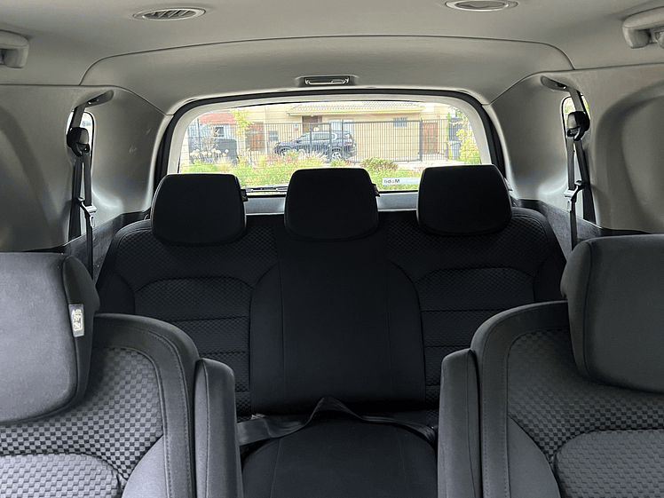 Ssangyong Stavic 2.2 Diesel / Año 2017 19