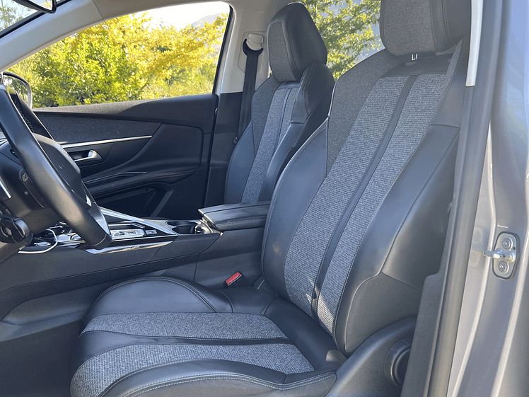 Peugeot 3008 Allure HDI  1.6 / Año 2018 9