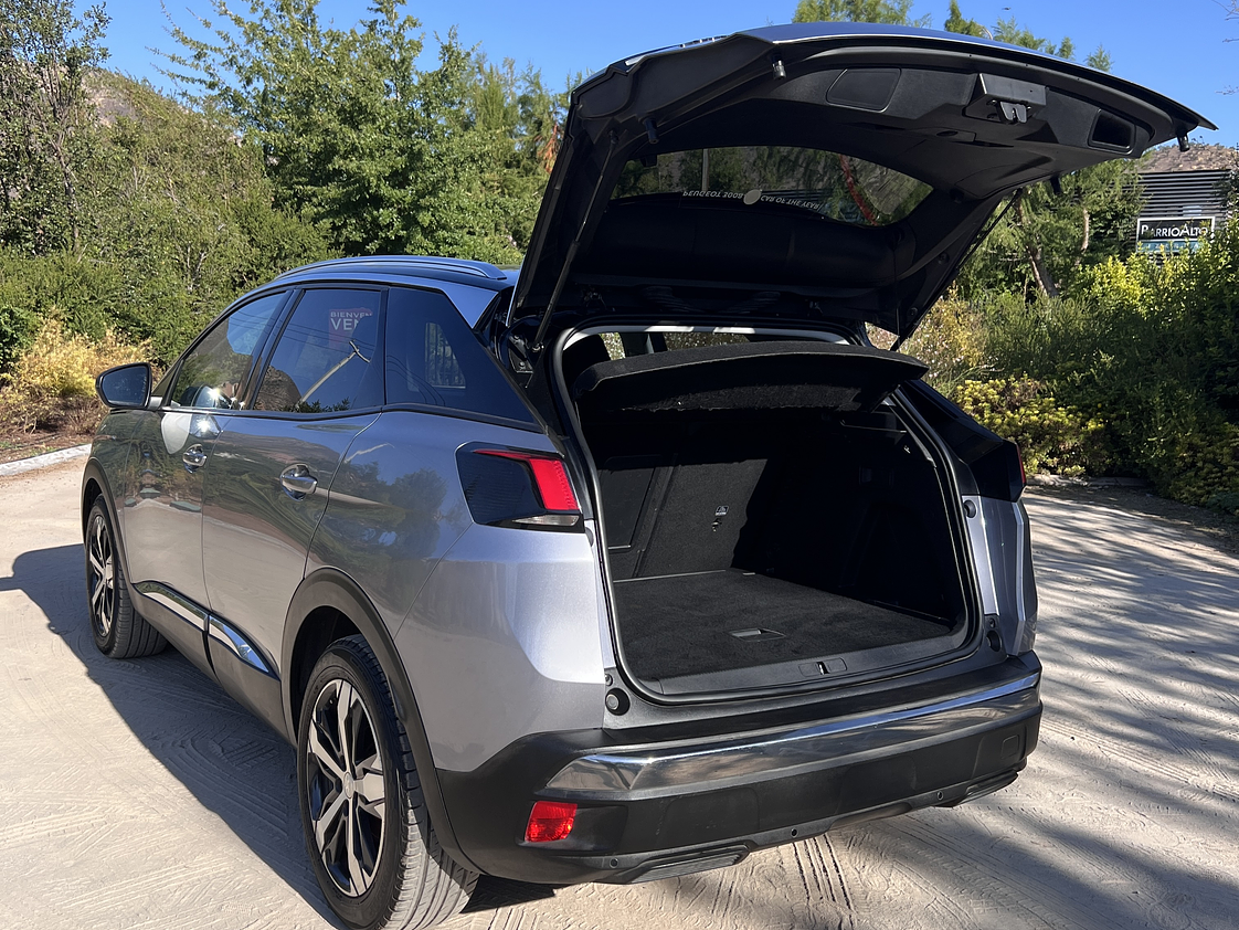 Peugeot 3008 Allure HDI  1.6 / Año 2018 6