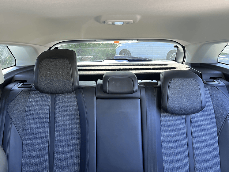 Peugeot 3008 Allure HDI  1.6 / Año 2018 14