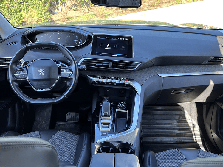 Peugeot 3008 Allure HDI  1.6 / Año 2018 16