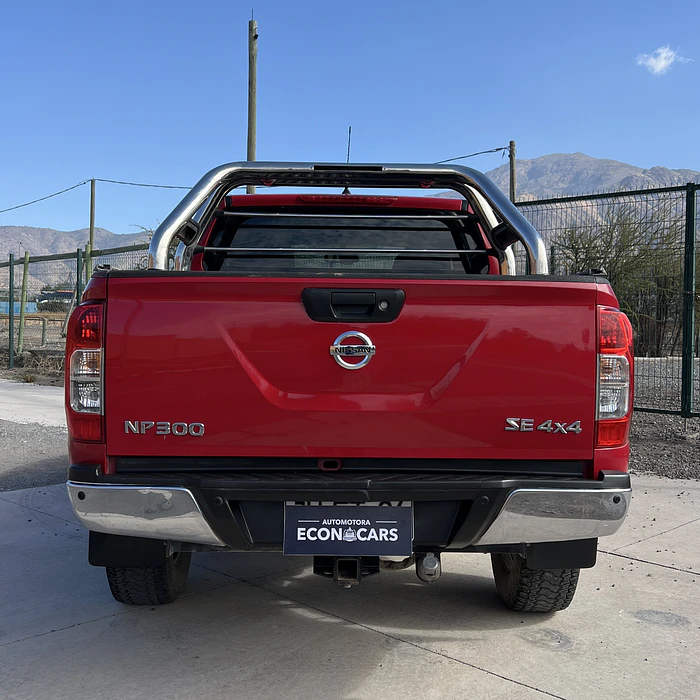 Nissan NP 300  SE / Año 2017 3