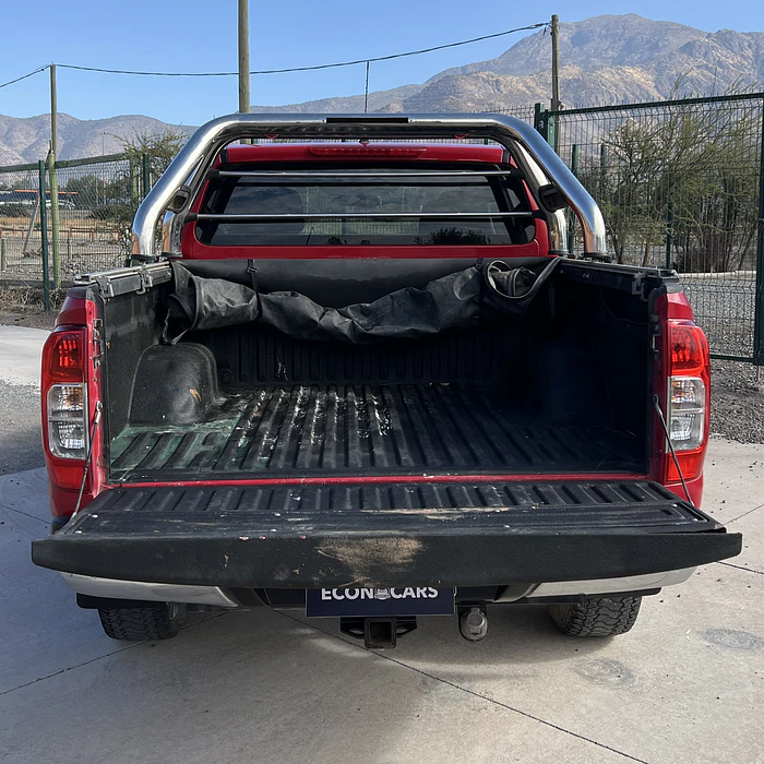 Nissan NP 300  SE / Año 2017 4